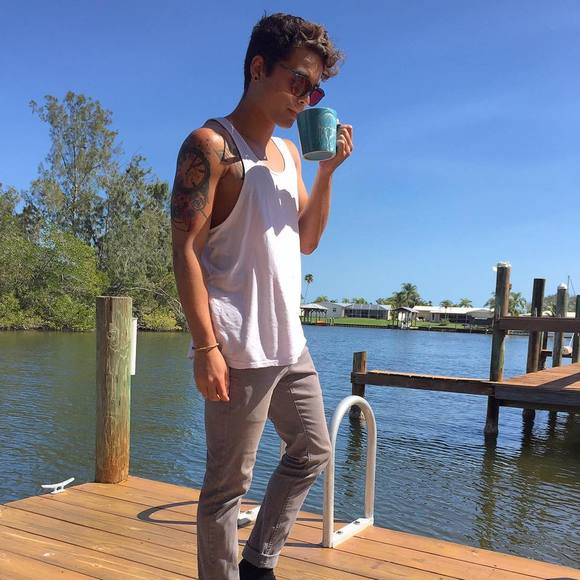 Meet your Posher, Marshall - Picture 1 of 1